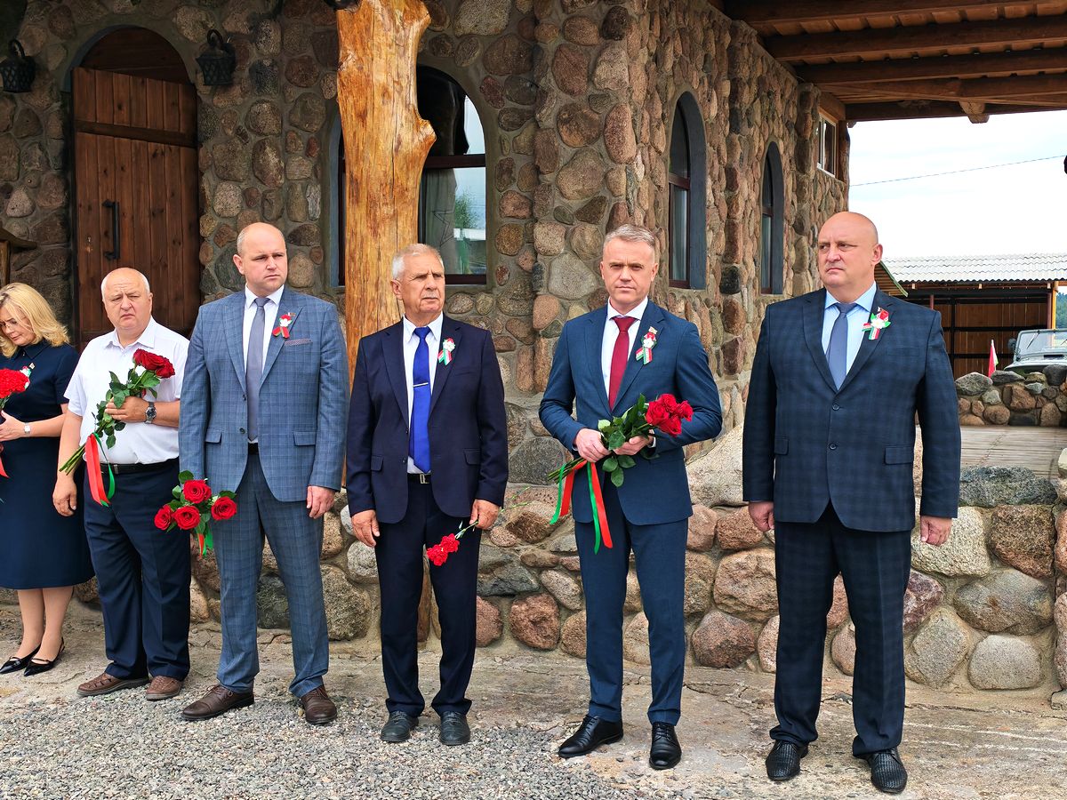  Дарогамі вайны: патрыятычны аўтапрабег аб'яднаў Віцебшчыну