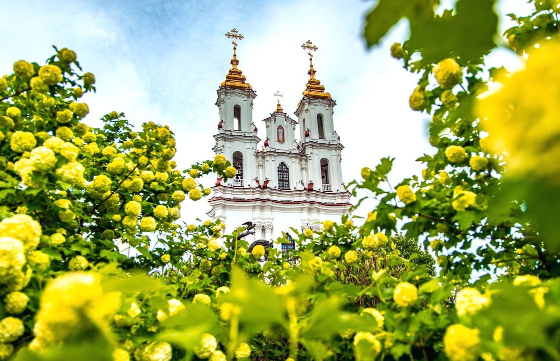 Руководство Витебской области поздравляет жителей региона с православной Пасхой