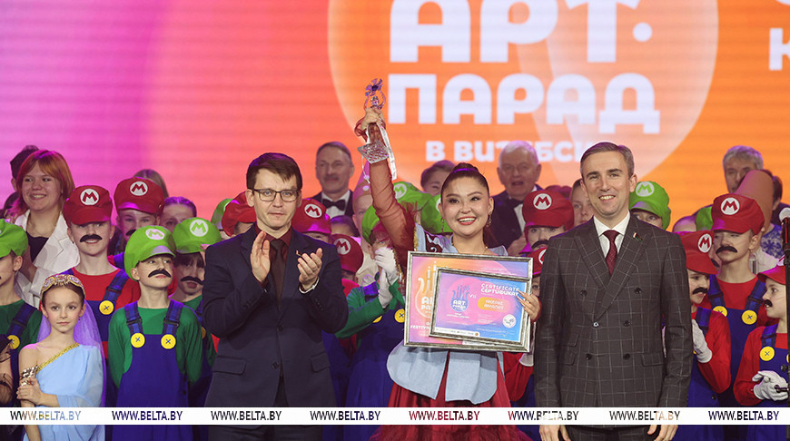 Пераможцаў VII Адкрытага фестывалю-конкурсу "Арт-парад у Віцебску" ўзнагародзілі ў фестывальнай сталіцы 