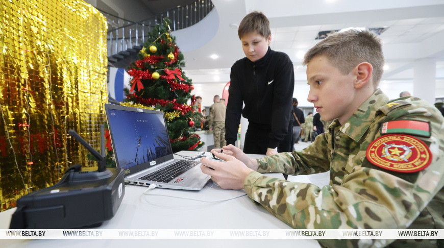 Тут гартуецца характар. Клуб "Віцязь" у Віцебску стаў пунктам прыцягнення для школьнікаў, якія мараць аб сілавых ВНУ
