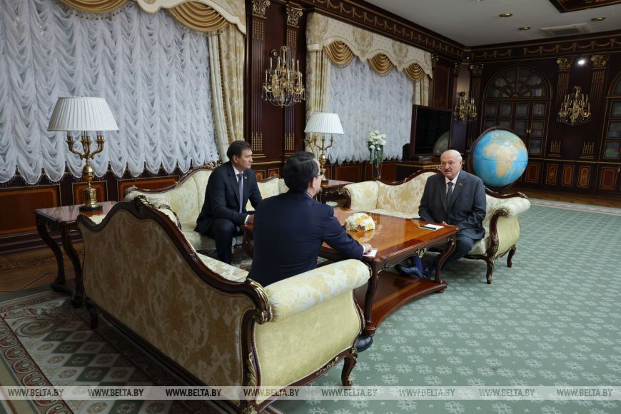 Лукашенко видит потенциал для увеличения вдвое товарооборота с Казахстаном  