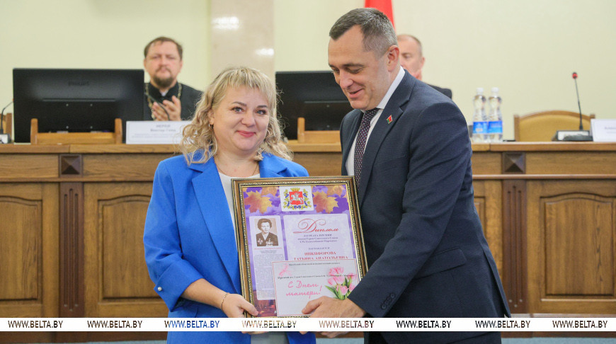 У Віцебскай вобласці 32 жанчыны ўдастоены ордэна Маці і прэміі імя Тусналобавай-Марчанкі