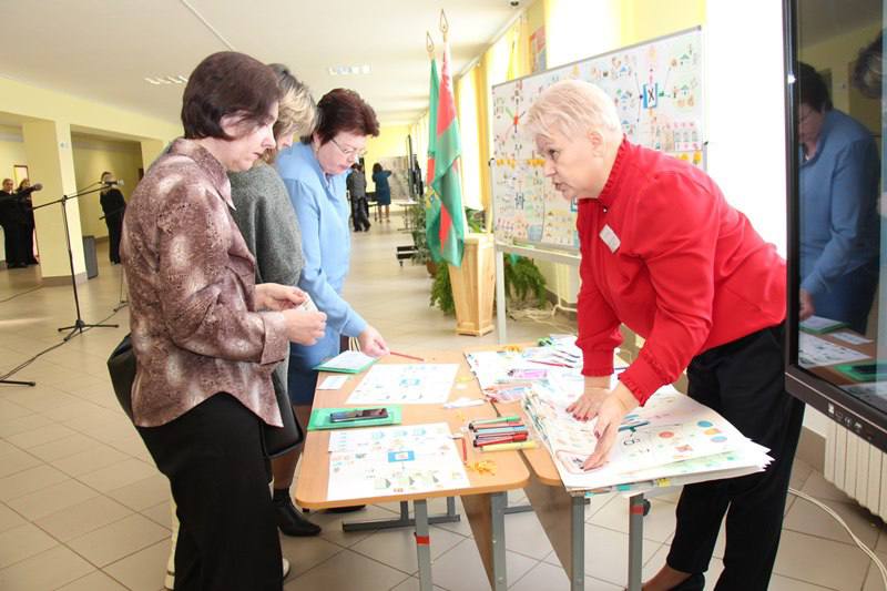 У Докшыцах на базе СШ № 1 праходзіць абласны фестываль творчых ідэй "Фактары паспяховасці інклюзіі ў адукацыі"