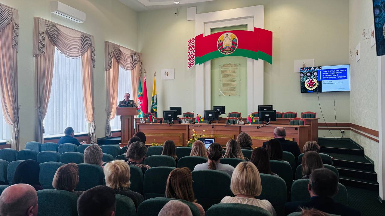 Сегодня в Докшицком районе проходит Единый день информирования